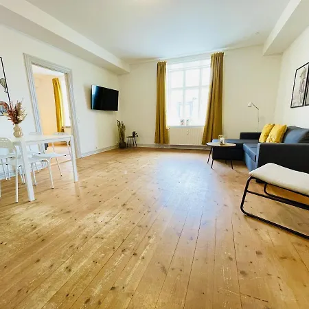 Aday - Sunshine In The Heart Og Lejlighed *